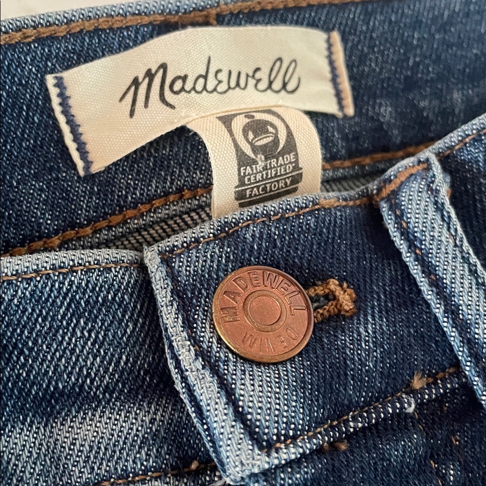 Like New MADEWELL Cali Demi-Boot Jeans in Fleetwood Wash Premium Denim 25 P - Picture 6 of 11